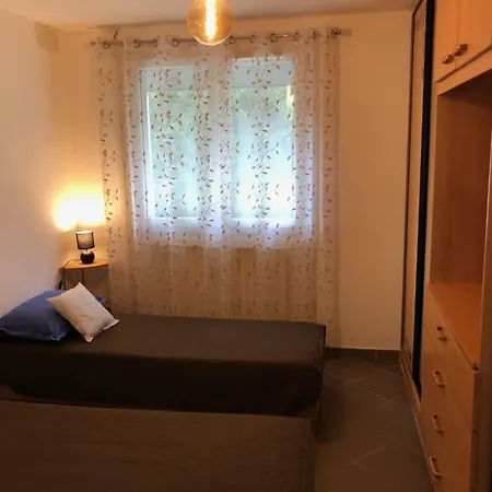 La Sapiniere Apartment *
